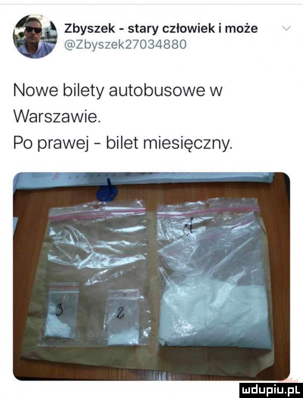 zbyszek stary człowiek i może zbyszek         nowe bilety autobusowe w warszawie. po prawej bilet miesięczny