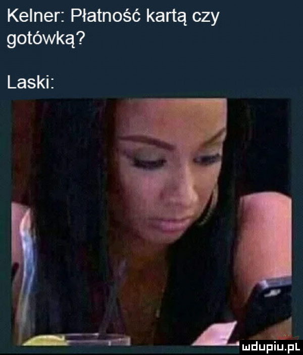 kelner płatność kartą czy gotówką laski