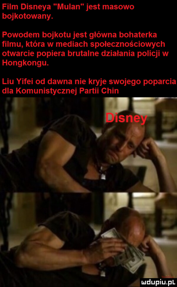 film disneya milan jest masowo bojkotowany. powodem bojkotu jest główna bohaterka filmu która w mediach społecznościowych otwarcie popiera brutalne dzialania policji w hongkongu. liu yifei od dawna nie kryje swojego poparcia dla komunistycznej partii chin a v jaś. mdupiupl