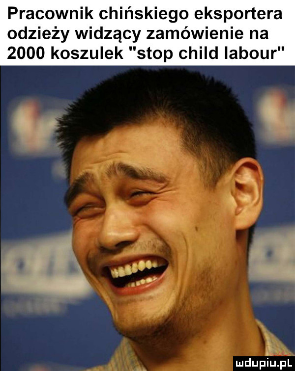 pracownik chińskiego eksportera odzieży widzący zamówienie na      koszulek stop child labour