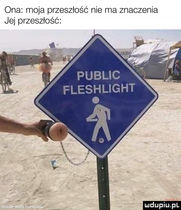 ona moja przeszłość nie ma znaczenia jej przeszłość ludu iu. l