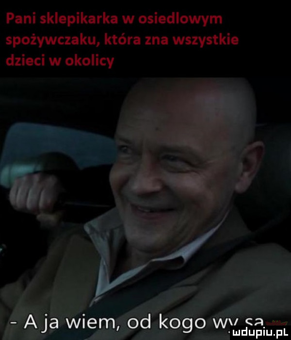 pani sklopilurlw w osiedlowym spożywmku które ma wszystki. dzieci w okolicy