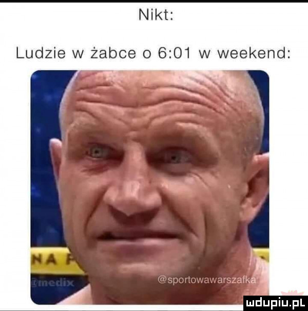 nikt ludzie w żabce o      w weekend