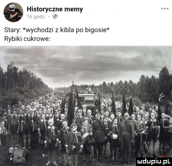historyczne memy stary wychodzi z kibla po bigosie rybiki cukrowe