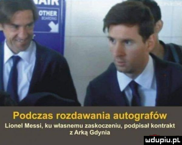 podczas rozdawania autografów lion i maul. ku manama unkas nru. podpis l kock akt arkq gdynia