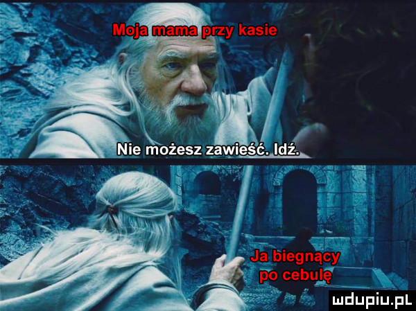 moja mama przy kasie ja biegnący as i pocebqlę as