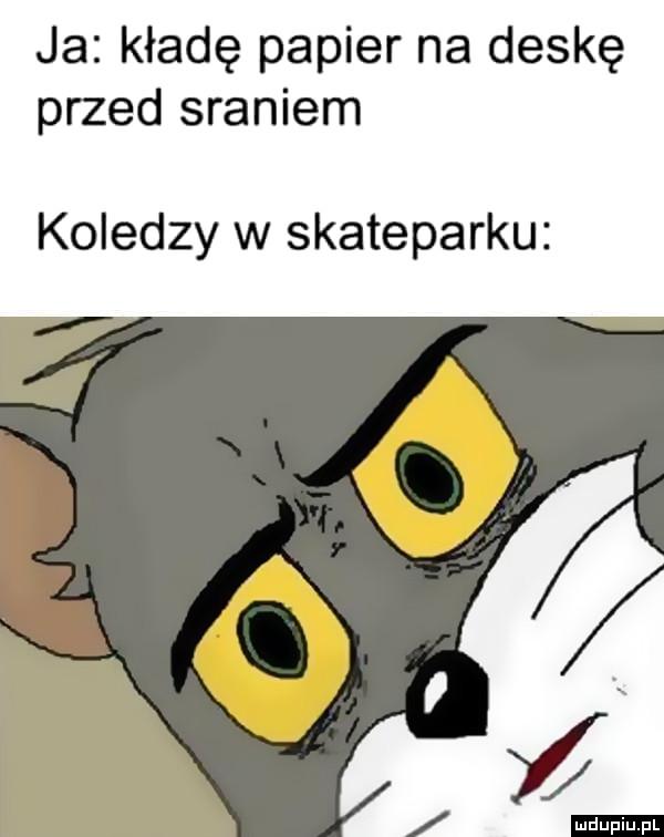 Kładę papier na deskę
