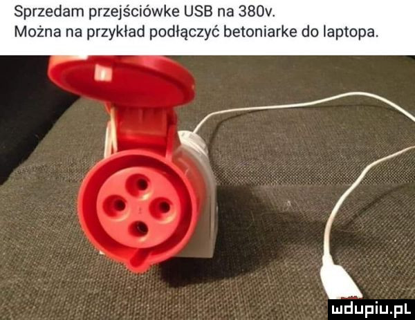 sprzedam przejś ówże usb na    v. można na przyklad podłączyć betoniarka do laptopa