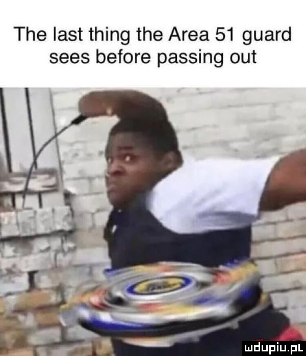tee list thing tee arba    guard seks before passing out